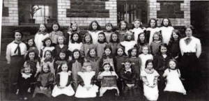 treharris_girls_school_1914.jpg_standard_2