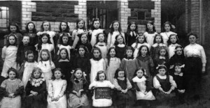 treharris_girls_school_1914.jpg_standard_4_a